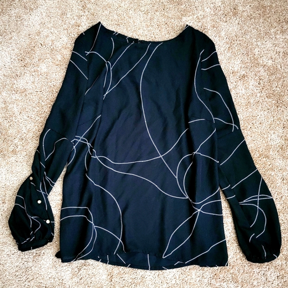 Black top, chain detail